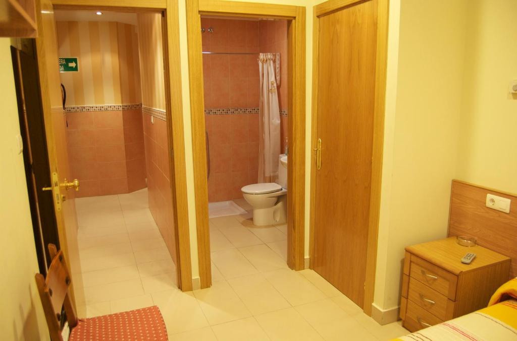 Pension Zorroza 1 Bilbao Zimmer foto